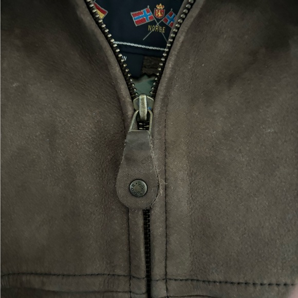 Beautiful Aviator International Men's 100% Leather Coat. - Picture 3 of 9